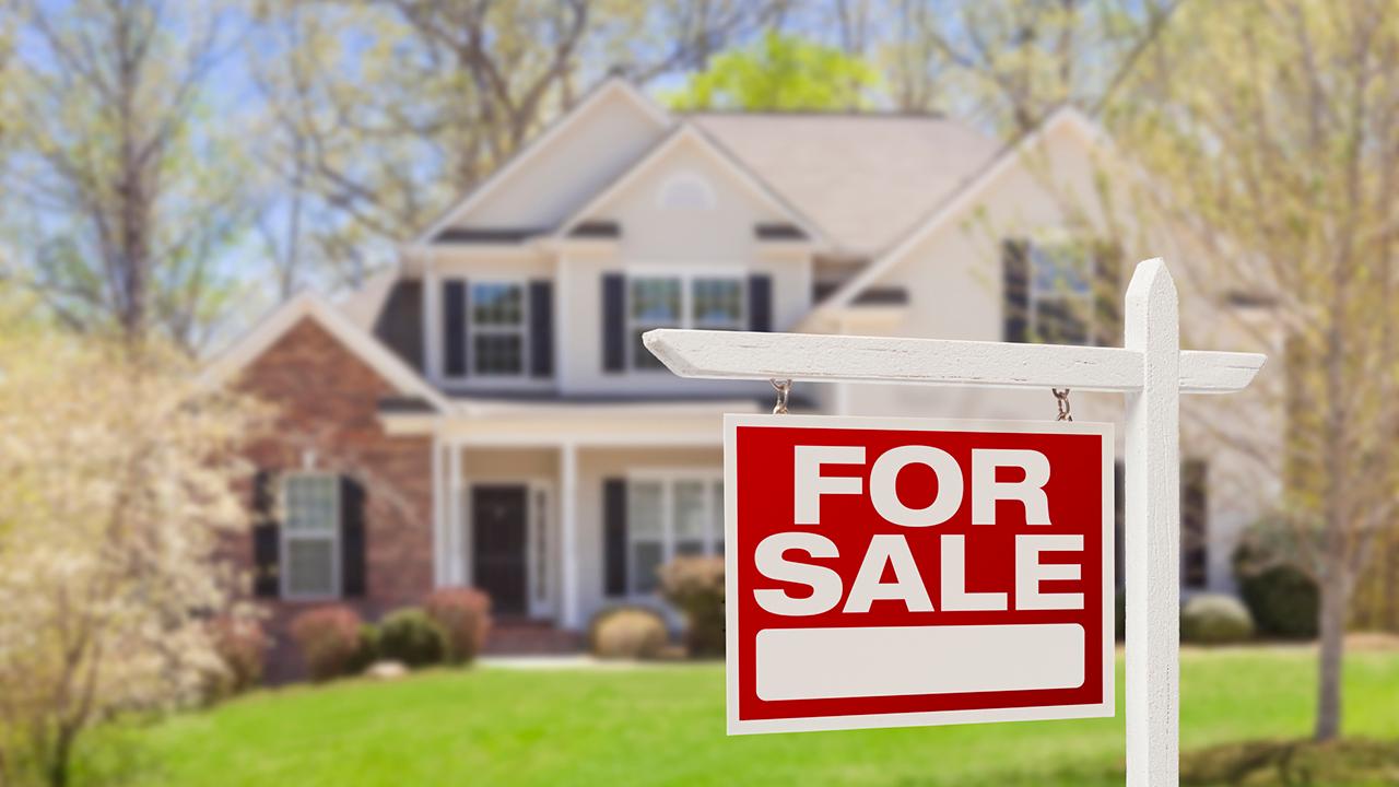 مبيعات المنازل في الولايات المتحدة الامريكية تنخفض للشهر الرابع على التوالي - مايو 2021