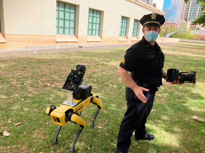 الشرطة الامريكية تستخدم روبوتات ذكية في أعمال الامن