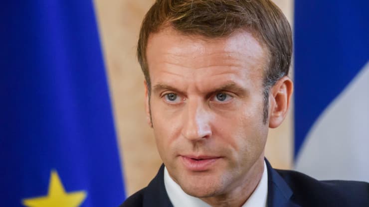 فرنسا تستدعي سفيرها في امريكا بسبب صفقة أسلحة
