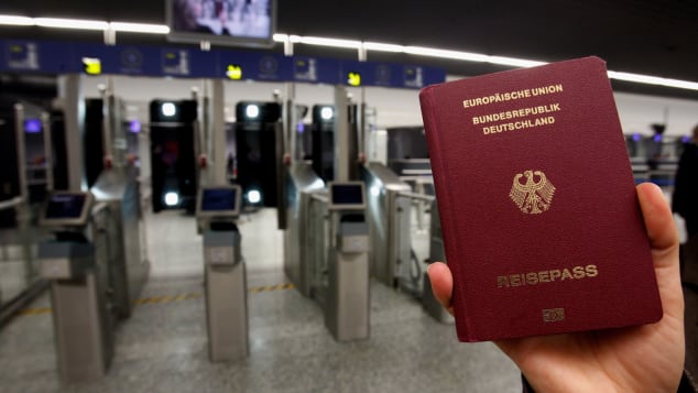 أقوى جوازات السفر في العالم لعام 2021