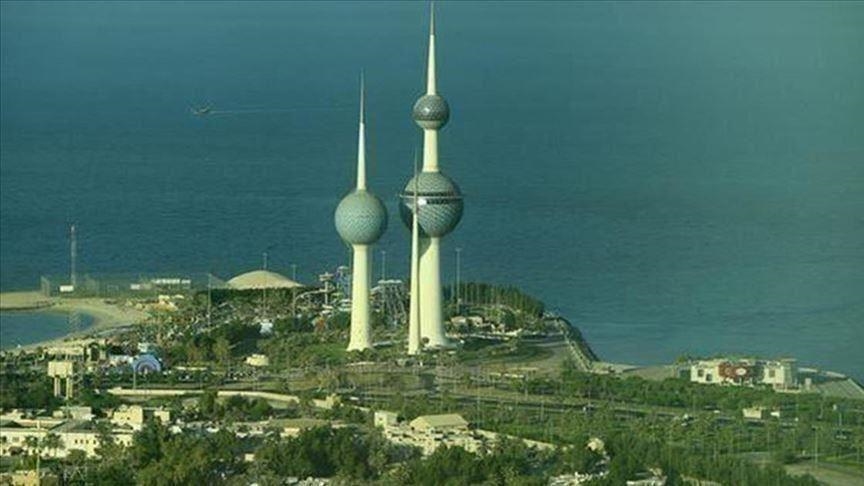 الكويت تطلب مغادرة القائم بأعمال سفارة لبنان وتستدعى سفيرها ببيروت