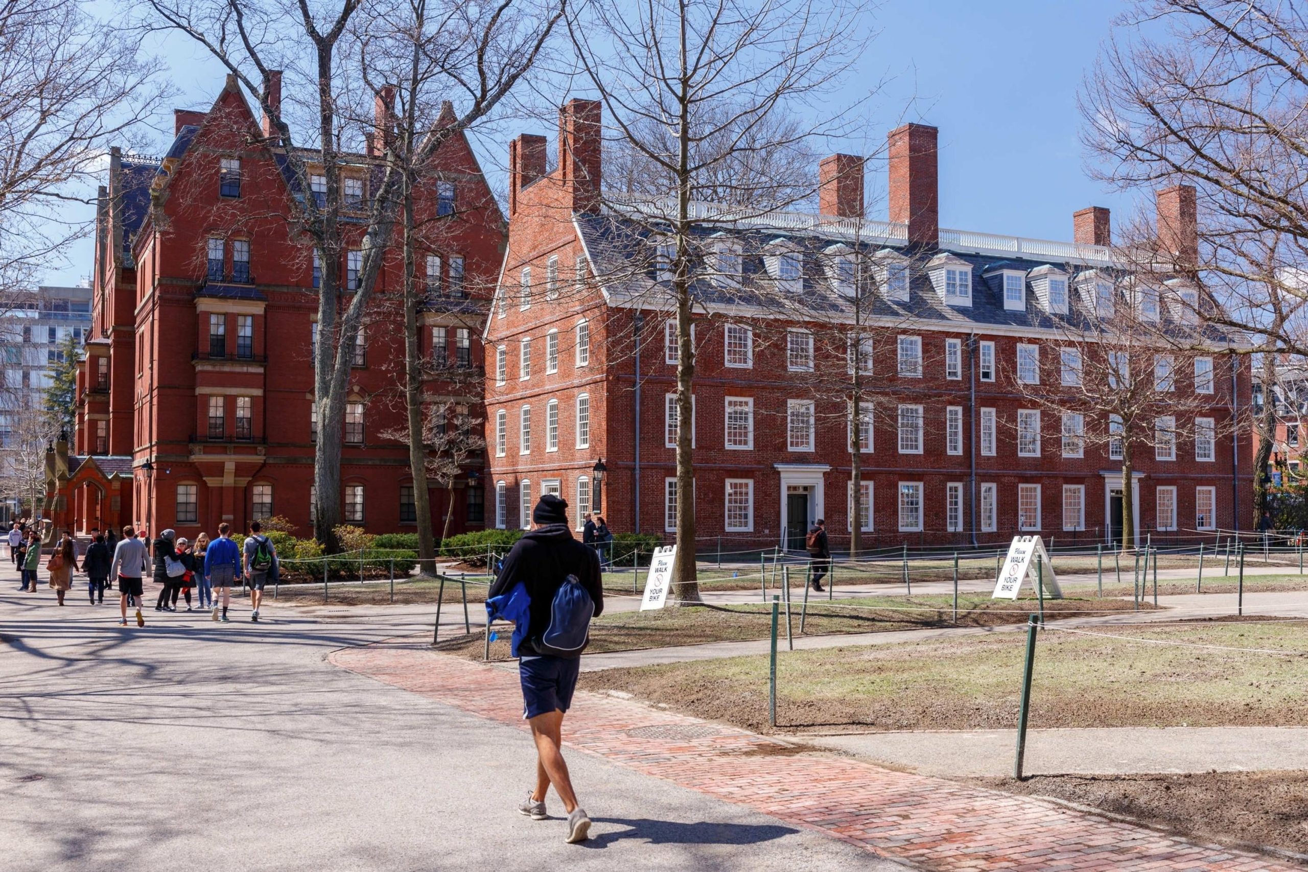 رسوم الالتحاق بـ جامعة هارفارد للطلاب الدوليين في 2022