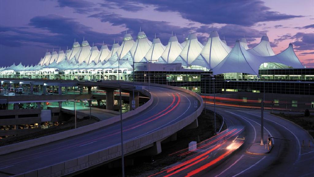 أفضل 10 مطارات أمريكية للرحلات المحلية الرخيصة
