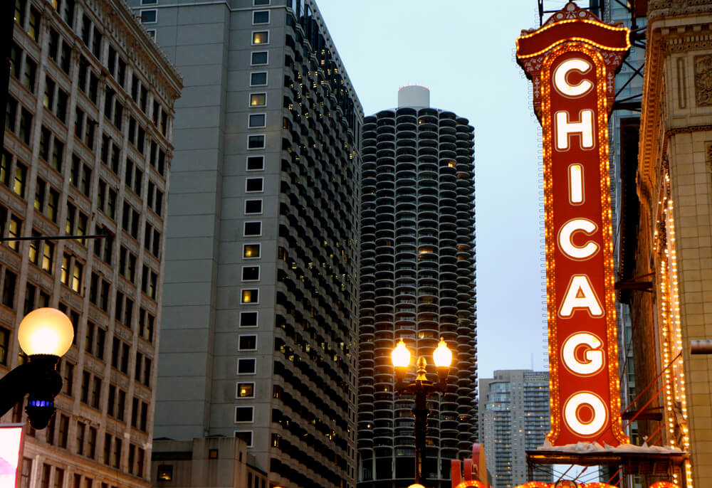 الحياة في شيكاغو - أبرز المزايا والعيوب في 2022