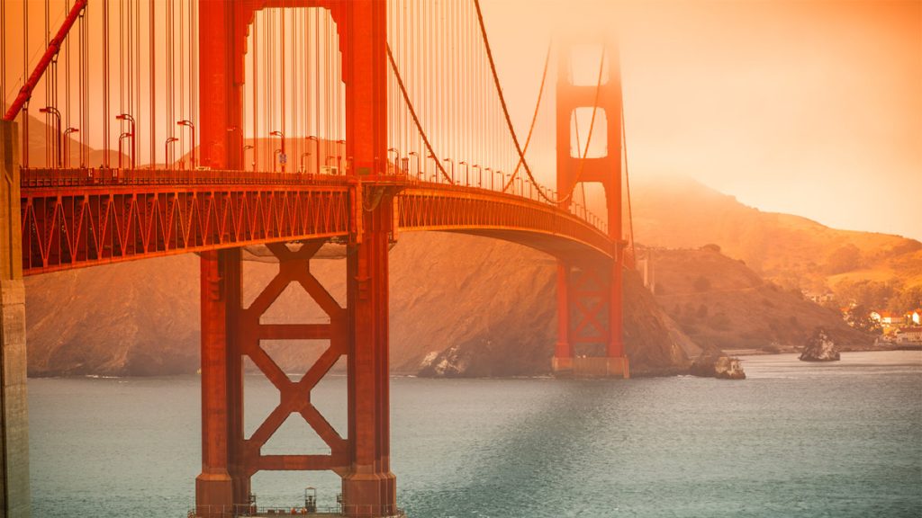 جسر البوابة الذهبية للسياحة في سان فرانسيسكو2022