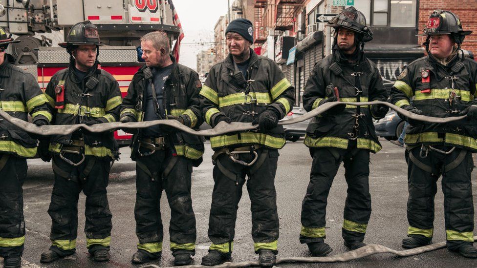 حريق في نيويورك يودي بحياة 19 شخص منهم 9 أطفال