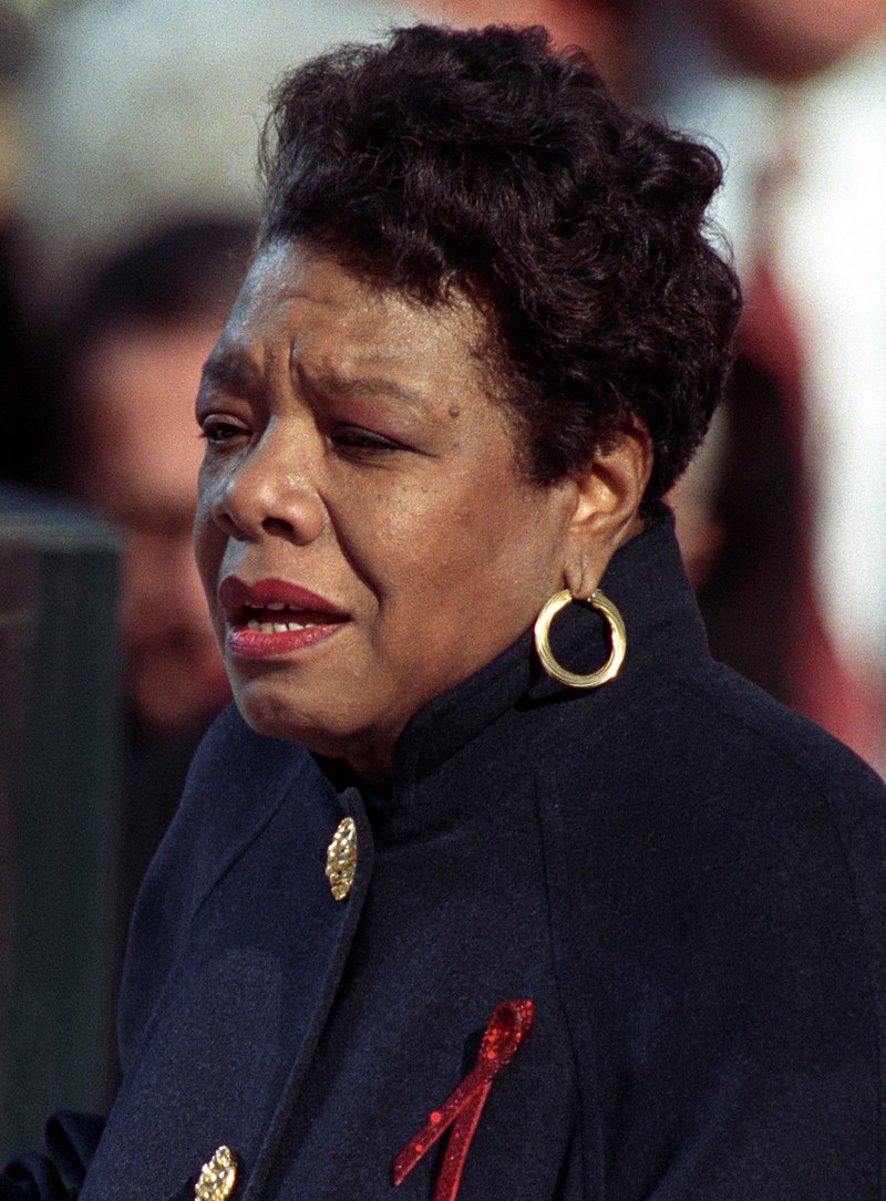 من هي مايا أنجيلو - أول امرأة سوداء تخلد على عملة تذكارية في امريكا