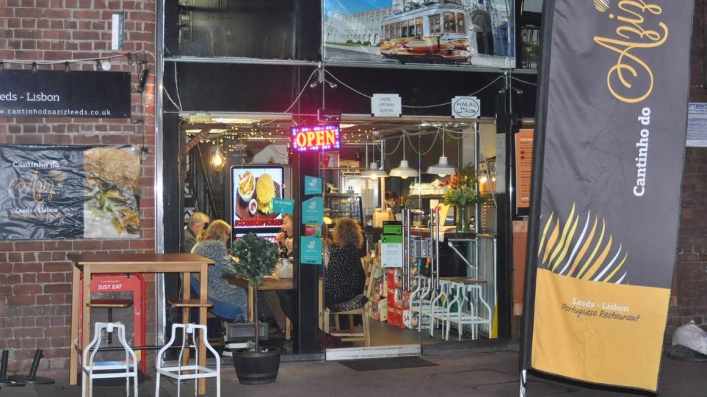 كافيه العزيز من المطاعم الأمريكية الحلال