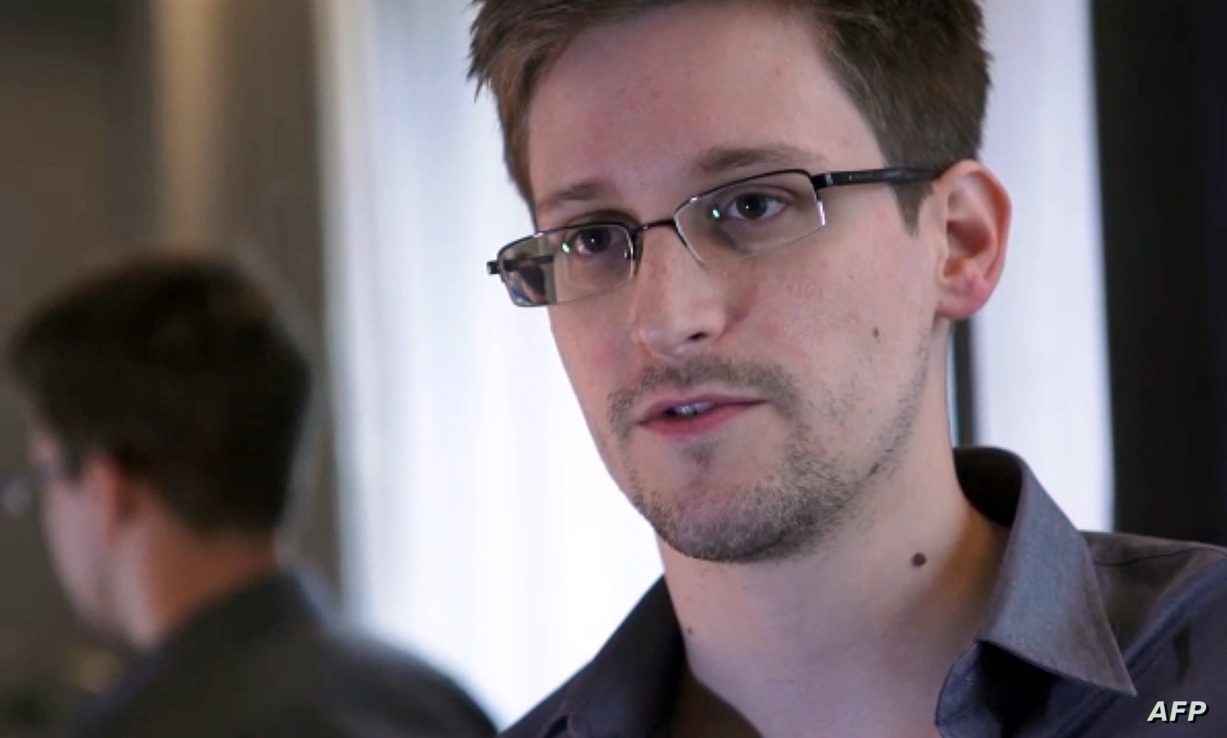 من هو إدوارد سنودن Edward Snowden؟! تعرف على التفاصيل كاملة